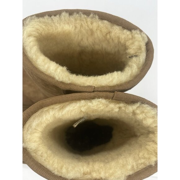 UGG Women's Classic Short Sand Slip On Boots Size 9 Casual Comfy Beige - Picture 8 of 8